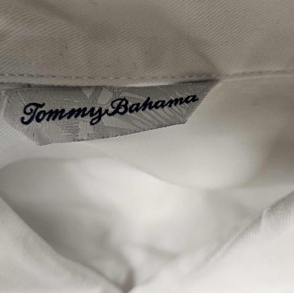 Tommy Bahama Button Up